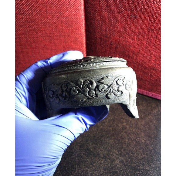 Heart-Shaped Box Trinket Jewelry Vintage 1950 Cherubs Silver Red Velvet Lining - Picture 6 of 7